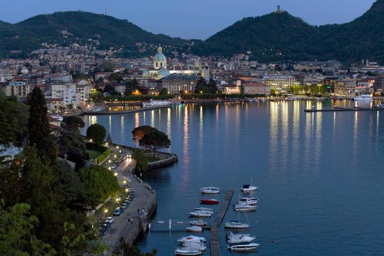 Elegant Sweet Apt Cernobbio Centro ภายนอก รูปภาพ